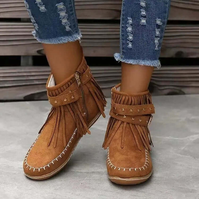 Trendy Women's Winter Ankle Boots with Rivet Tassel Detail - SnagBag
